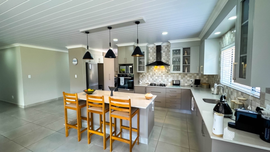 4 Bedroom Property for Sale in Dana Bay Western Cape